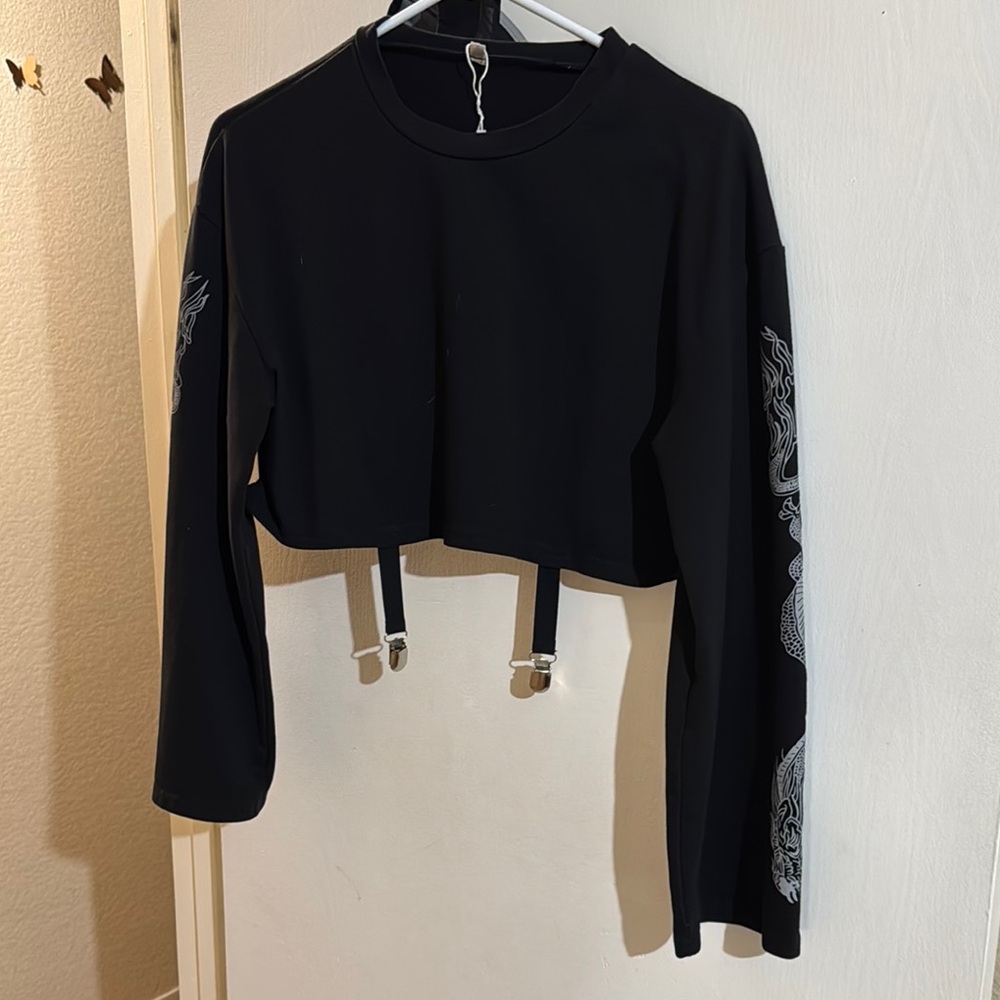 Black Long Sleeve Crop Top with Dragon Print